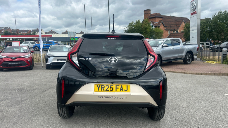 Toyota Aygo X 1.0 VVT-i Edge 5dr Petrol Hatchback
